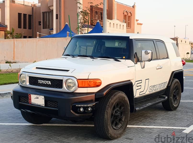 Toyota FJ Cruiser 2012 STANDARD 2