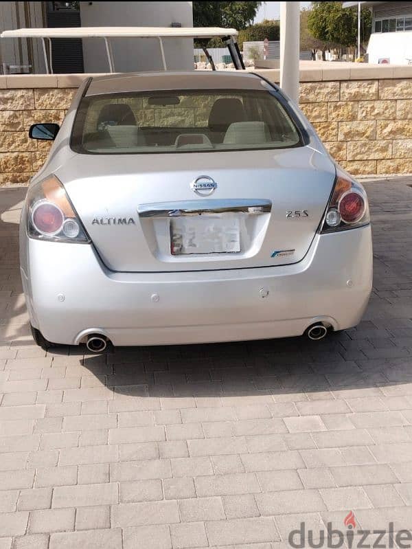 Nissan Altima 2012 1