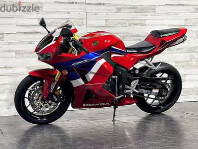 2023 Honda CBR 600RR  (+97466574363)