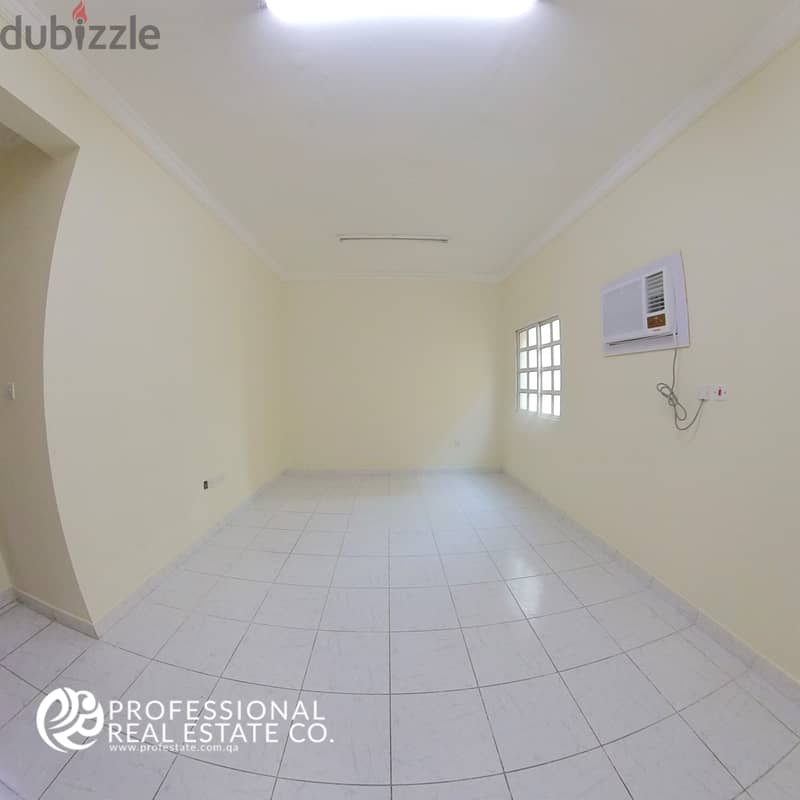 Unfurnished | 3 Bedroom Apartment in Najma | Near Souq Haraj 4