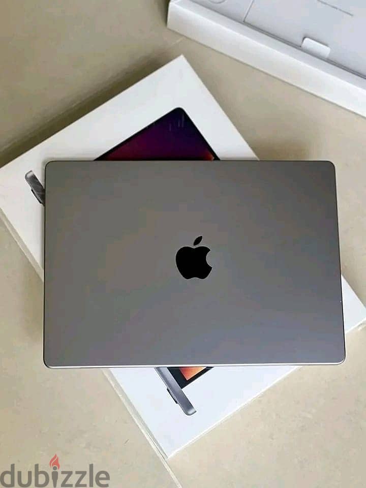 Apple 2022 MacBook Air 1