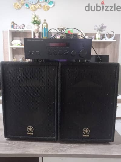 YAMAHA Amplifier with Speaker