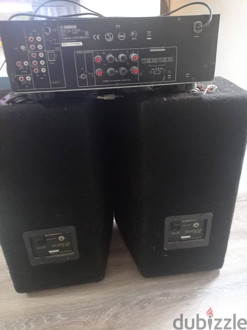 YAMAHA Amplifier with Speaker 1