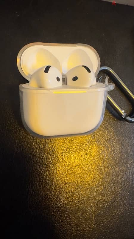 apple airpods 4 With ANC 0