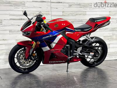 2023 Honda CBR 600RR  (+97466574363)