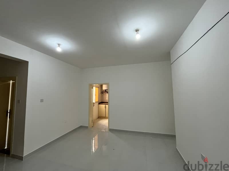 3BHK FLAT AVAILABLE NEAR MSHEIREB FOR BACHELORS 0