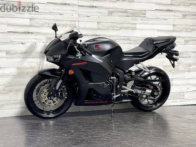 2019 Honda CBR600RR  (+97466574363)