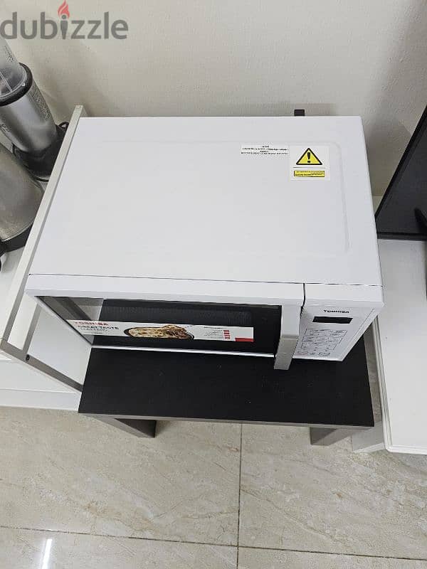 Toshiba Microwave Oven 1