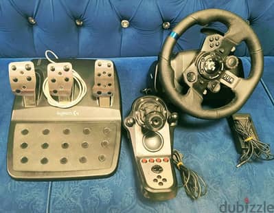 Logitech G923 Racing Wheel and Pedals