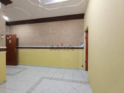 1 bhk available nuaija near lulu