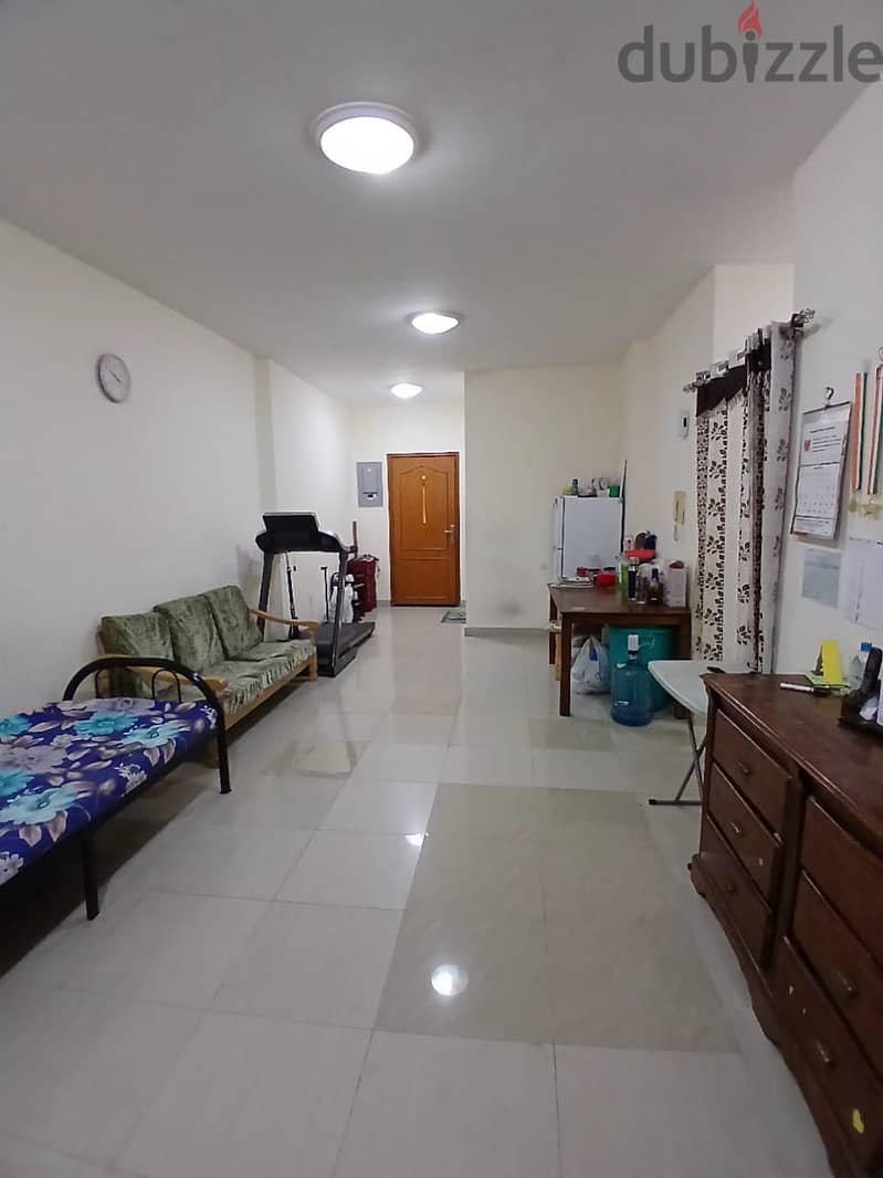 Spacious 2 BHK+2washroom with Balcony + Household items and Furnitures 1