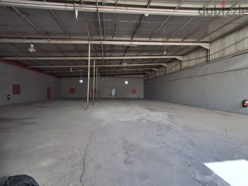 For sale carpentry building,store and labor accommodation 4