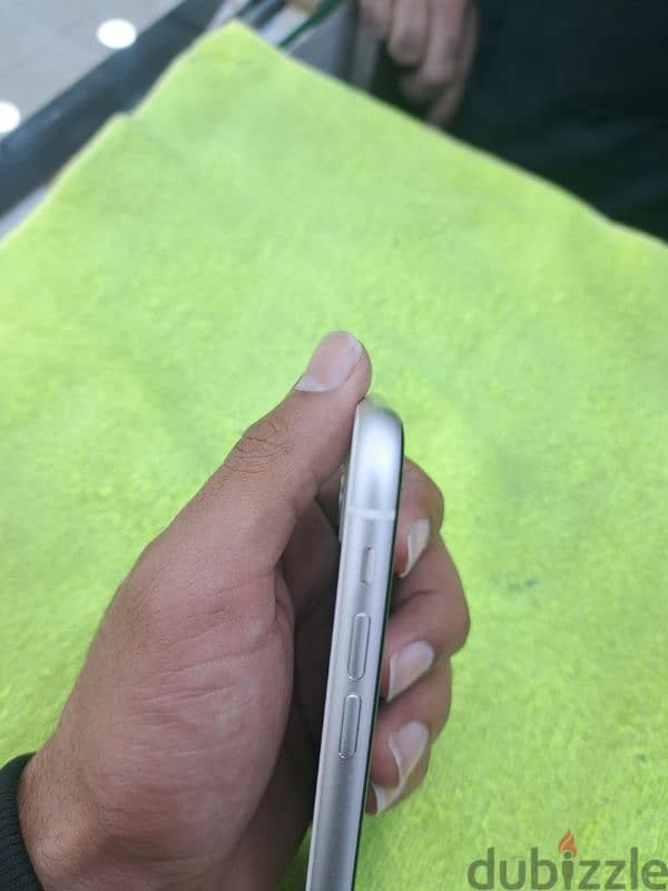 iphone 11 256GB better health 93 4