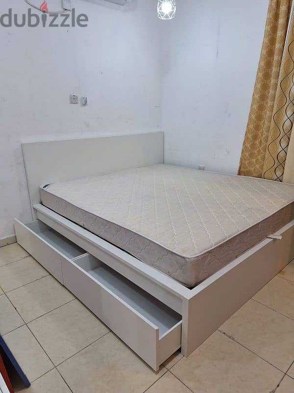 Queen size bed for sale IKEA 4