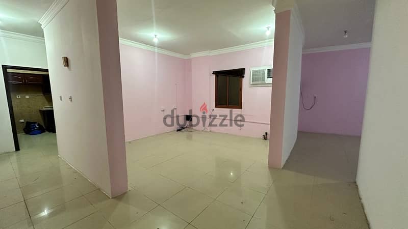 NO COMMISSION | 2 BHK UF IN MUGLINA 0