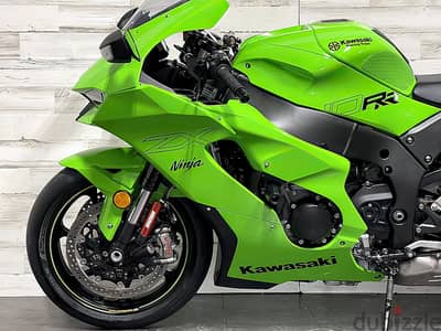 2024 Kawasaki Ninja ZX-10 RR  ( +971 52 300 8603)