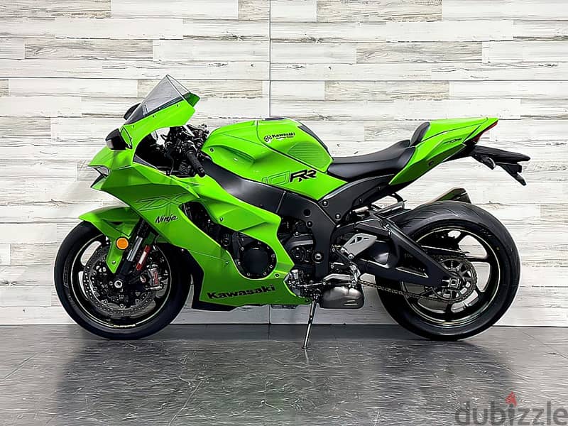 2024 Kawasaki Ninja ZX-10 RR  ( +971 52 300 8603) 2