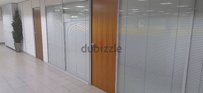 GROUND FLOOR: Showroom space/Office on Airport Road 1