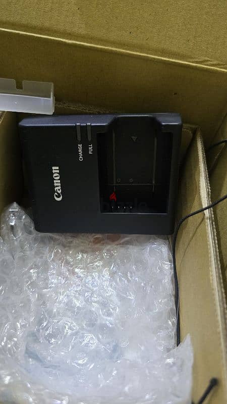 Canon 4000D with Box, Still new 3