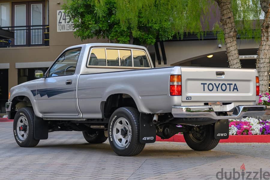 Toyota Camry 1992 1992 Toyota Pickup Deluxe 4x4 WhatsApp +16266453424 1