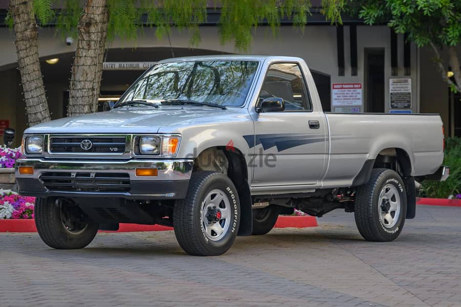 Toyota Camry 1992 1992 Toyota Pickup Deluxe 4x4 WhatsApp +16266453424 4