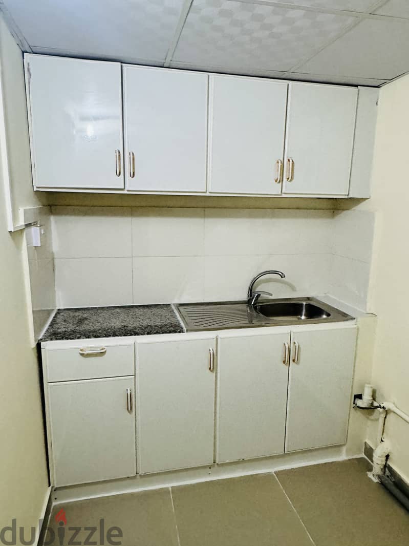 Family Mini 1 Bhk Available. No Commission 0