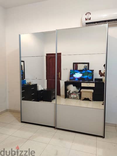 sliding Door Cabinet For Sale contuct 30408484