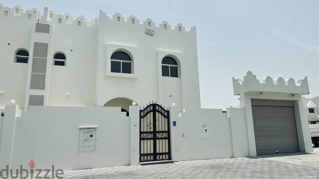 6 BHK Villa For Executive Staff - Al Waab 0