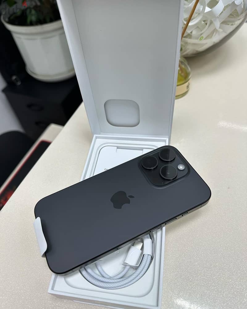 Apple iphone 15 pro max 256GB INSTALLMENT APPLY 4