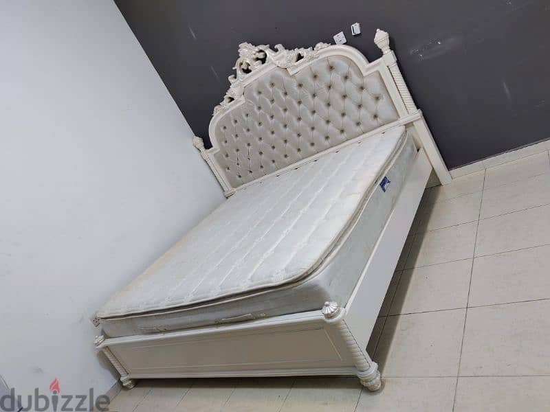 King size bed with mattress for sale 2