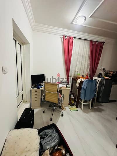 studio for rent in Al Dafnah area