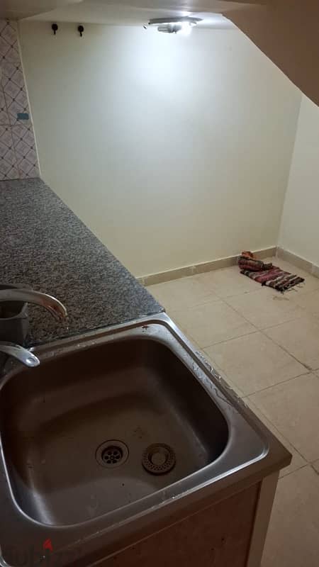 1 BHK FAMILY ROOM FOR RENT IN AL WAKRAH(Green Stadium) 4