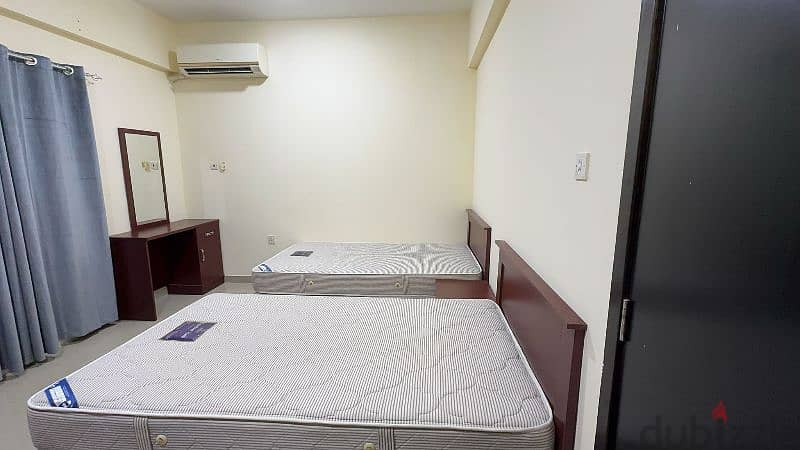 male Bachelor's Room Available 1