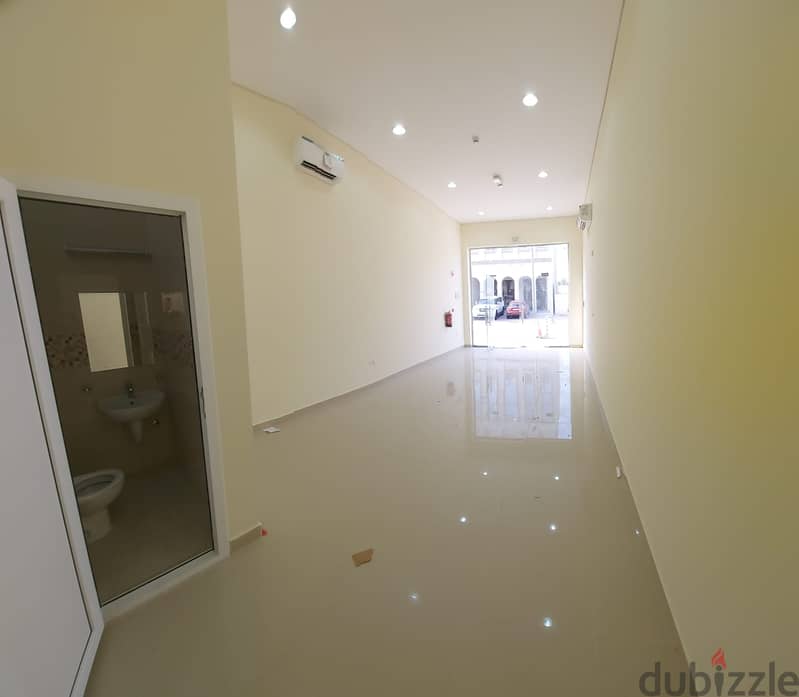 shops in Duhail for rent naer Landmark 5