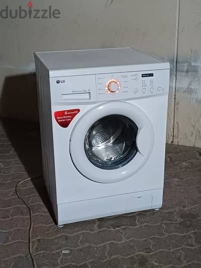 Lg 7. kg Washing machine for sale call me. 70697610