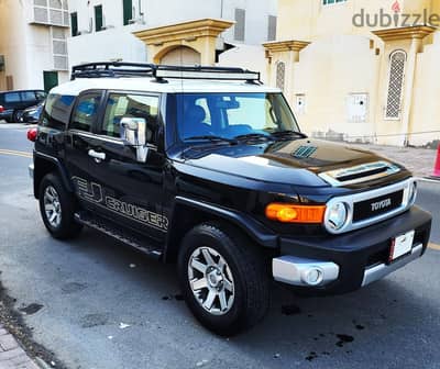 Toyota FJ Cruiser 2020 Model– Fully Loaded & Well Maintained