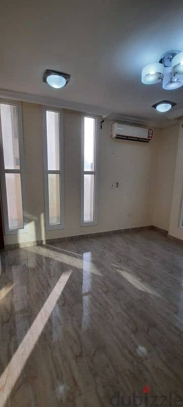 studio or 1bhk available 1