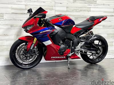 2022 Honda CBR1000RR ABS  (+97466574363)