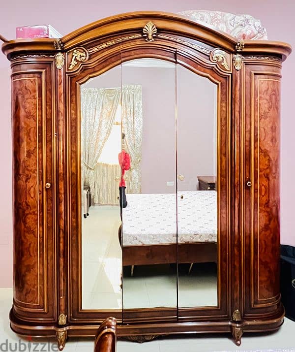 Royal Bedroom Set (FREE 2 Side table) 2