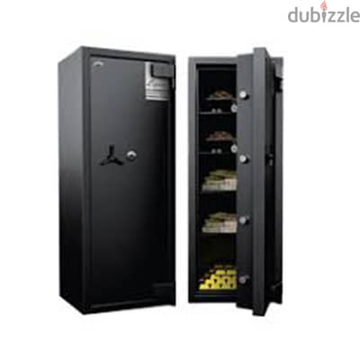 Godrej huge safe Available for sale