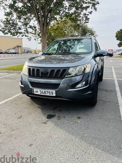 Mahindra XUV500 2017