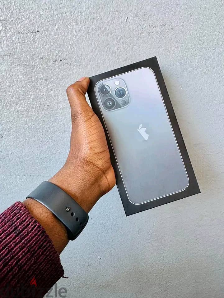 Apple iPhone 13 pro max installment Plan WhatsApp  +66 84 248 0601 2