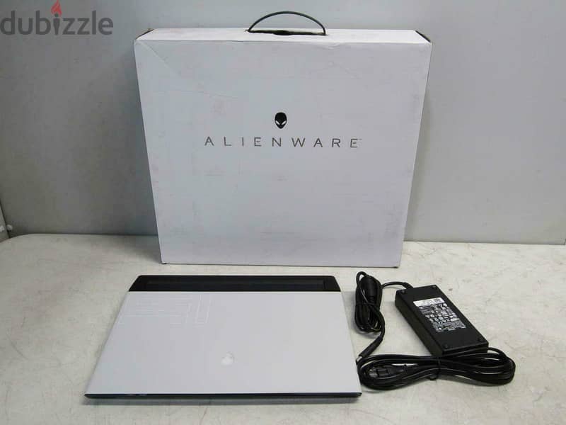 Alienware - m15 R3 - 15.6" - Intel Core i7 - 16GB - 1TB SSD 1