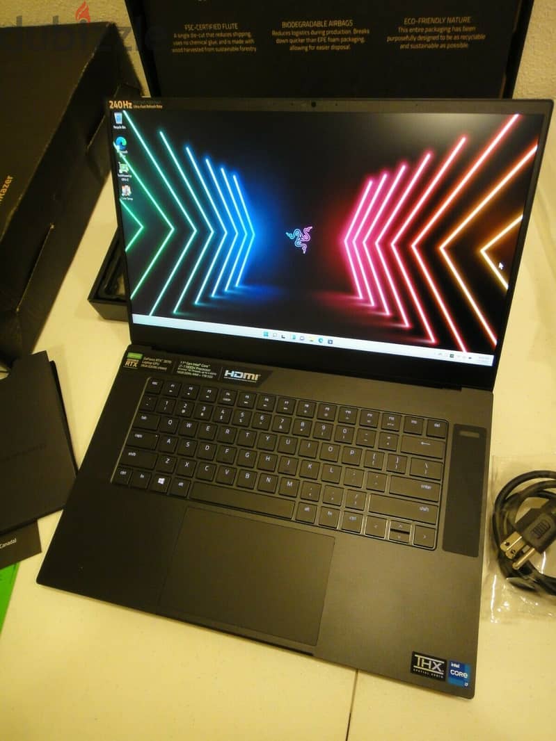 Razer - Blade 14- 14" Laptop AMD Ryzen 9 - 16GB RAM - 1TB SSD 1