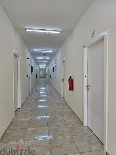 76 Rooms for rent in industrial area