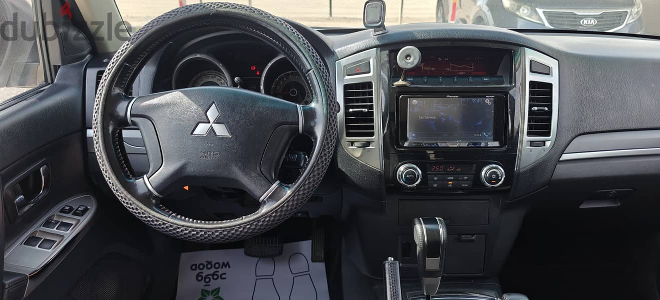 Mitsubishi Pajero 2017 3.5 L Silver 8