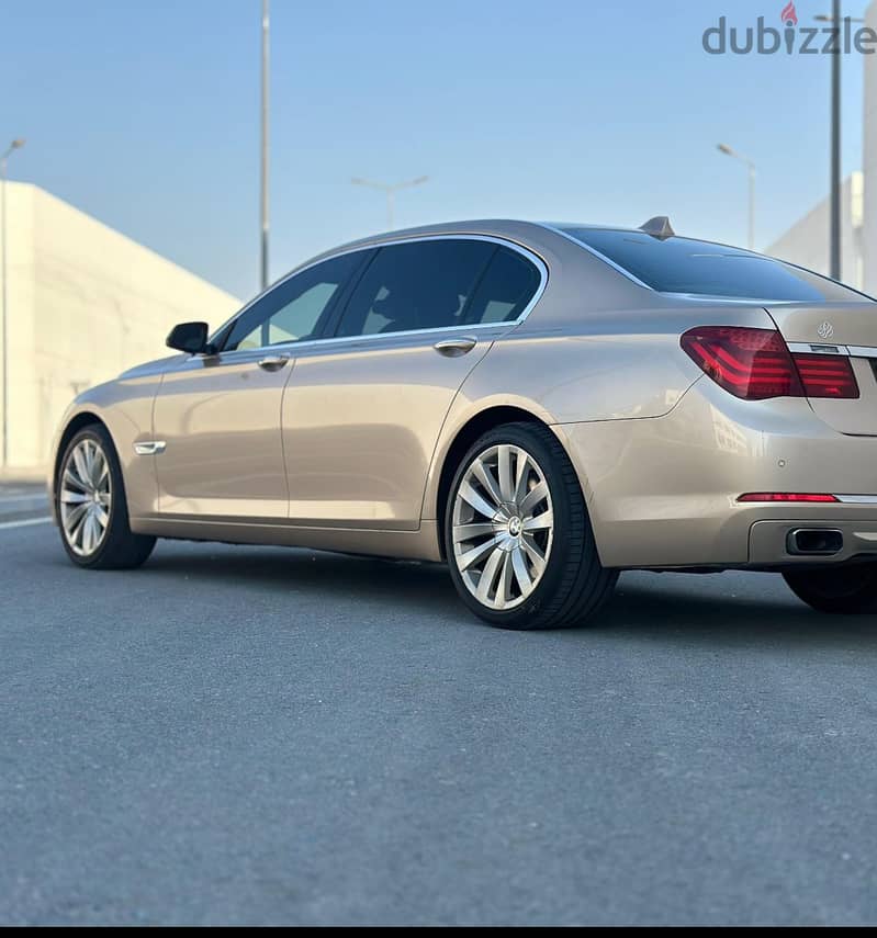 BMW 750 2013 LI 4