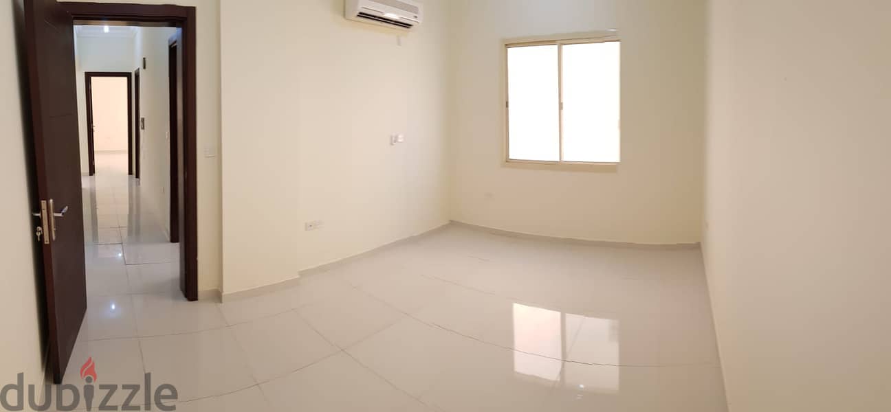 For rent full building in Al Wakra 4