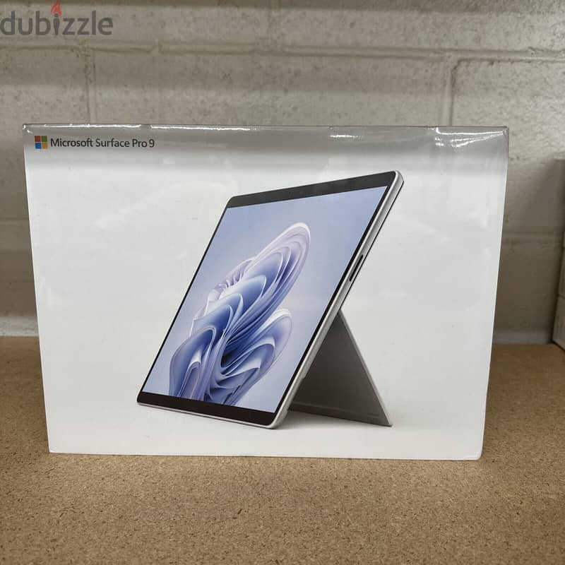 Microsoft - Surface Pro 9 – 13" – Intel Evo Core i7 - 16GB – 256GB SSD 1