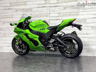 2024 Kawasaki ninja ZX-10RR (+971561943867)